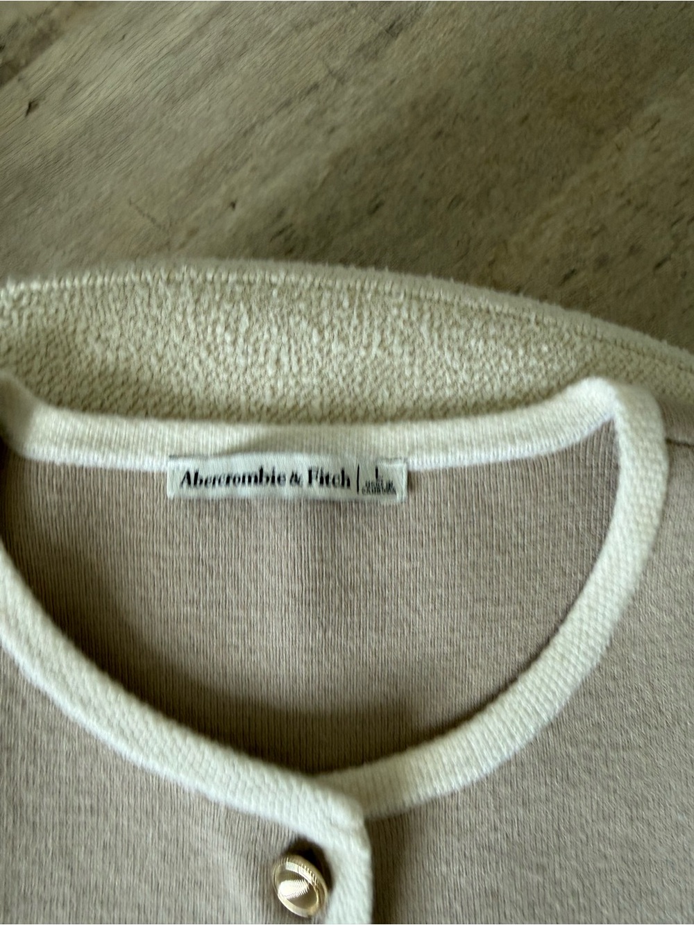 Abercrombie & Fitch Taupe Knit Cardigan with Cream Trim - Picture 2 of 6